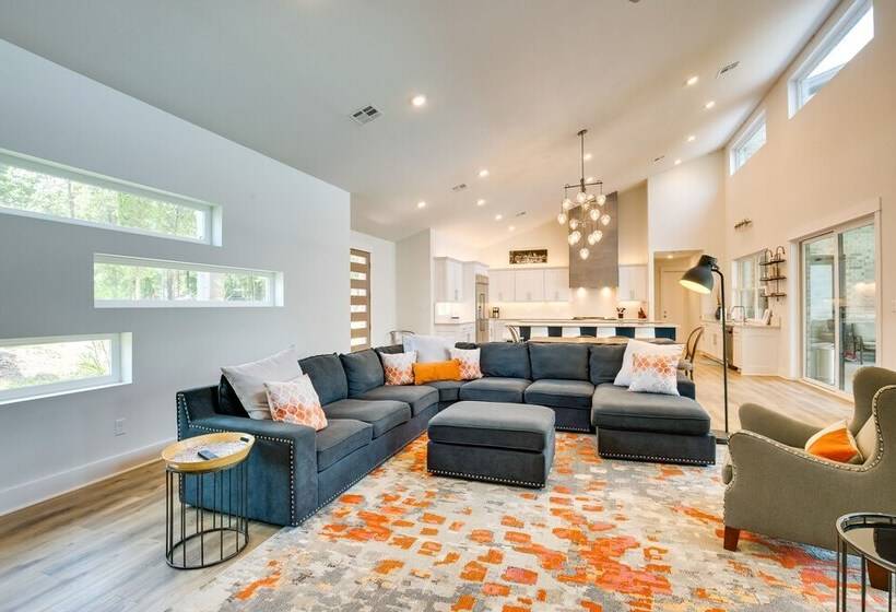 Pool, Hot Tub & Views: Malakoff Gem On Cedar Creek