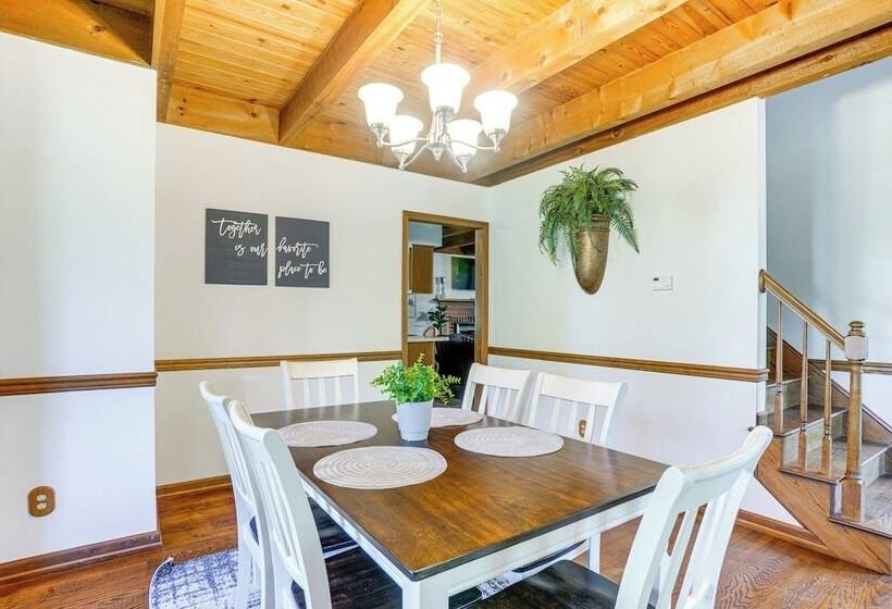 Mcgaheysville Home W/ Screened Porch & Gas Grill!