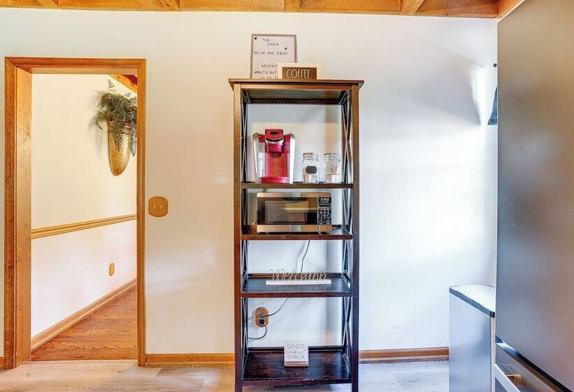 Mcgaheysville Home W/ Screened Porch & Gas Grill!