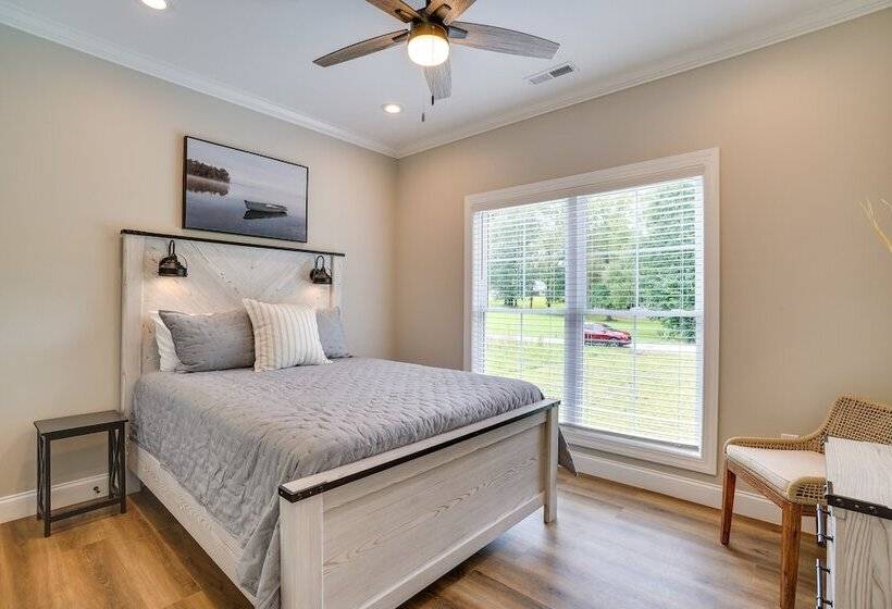 Modern Kentucky Lake Home: Pool & Boat Ramp Access