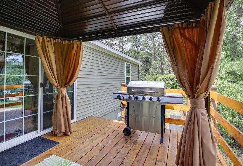 Modern Keystone Home: 4 Mi To Mount Rushmore!