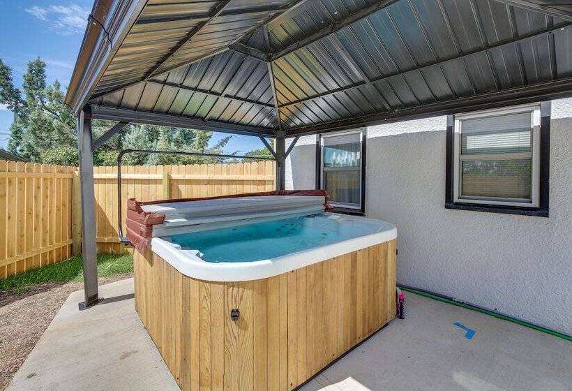 Modern Rapid City Home ~ 3 Mi To Dinosaur Park!