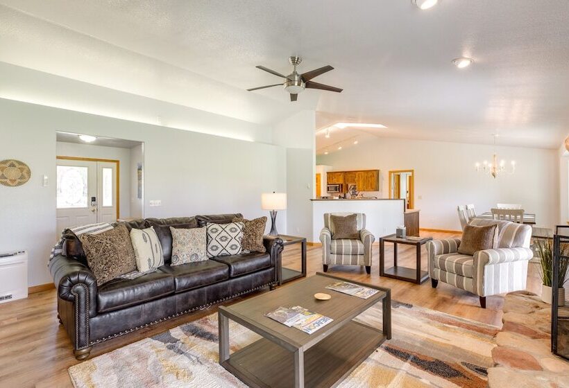 Montrose Retreat W/ Stunning Mountain Views!