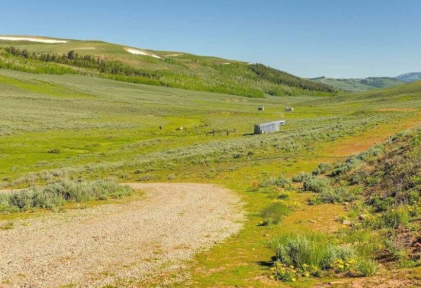 Mountain Cabin In Wyoming Range: Scenic & Remote!