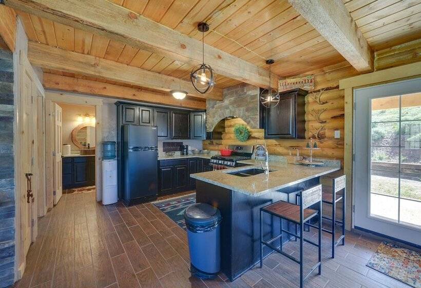 Mountain Cabin In Wyoming Range: Scenic & Remote!