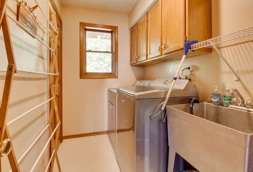 Mountain Home Retreat W/ Balcony & Lake Views!