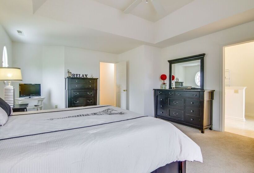 Nautical Family Home W/ Deck, Near Bethany Beach!