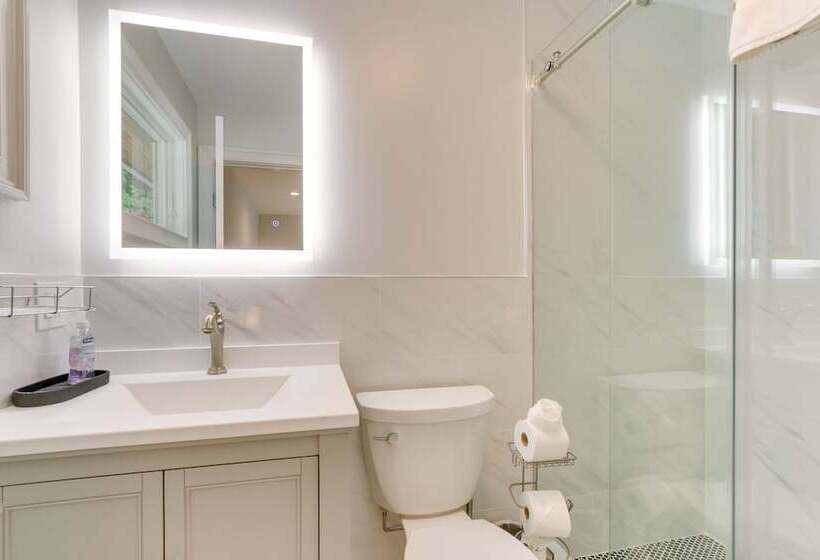 New Milford Lakefront Home: Deck, Pool & Dock!