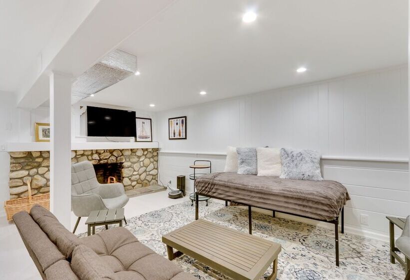 New Milford Lakefront Home: Deck, Pool & Dock!