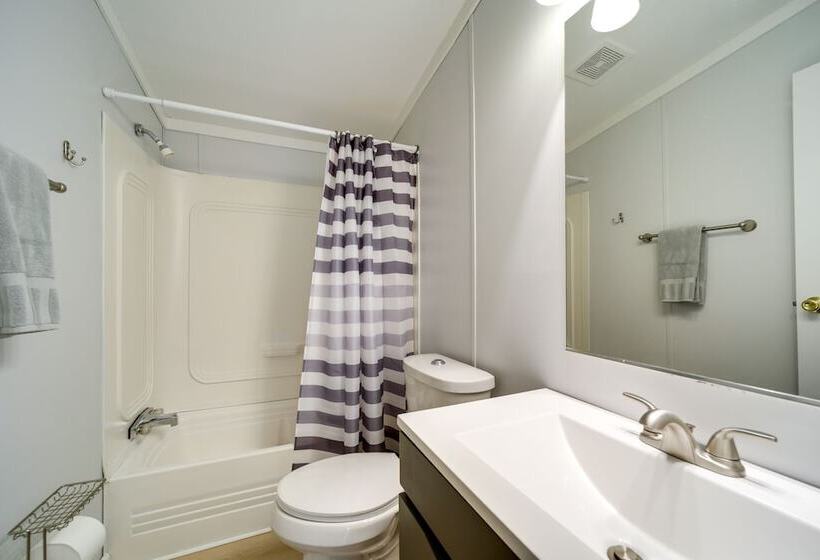 North Carolina Home Near Mountain Biking & Fishing