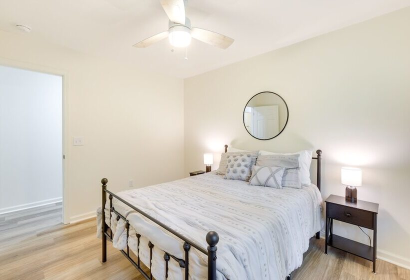 Northport Game Day Getaway: 5 Mi To University!