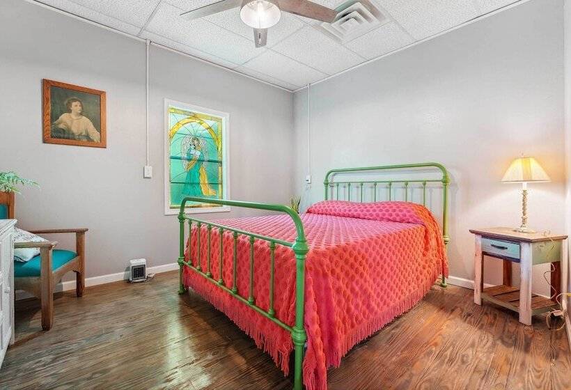 Old Church Retreat  W/ Fire Pit & Air Hockey!