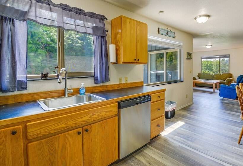 Olympic Peninsula Vacation Rental: 1 Mi To Water