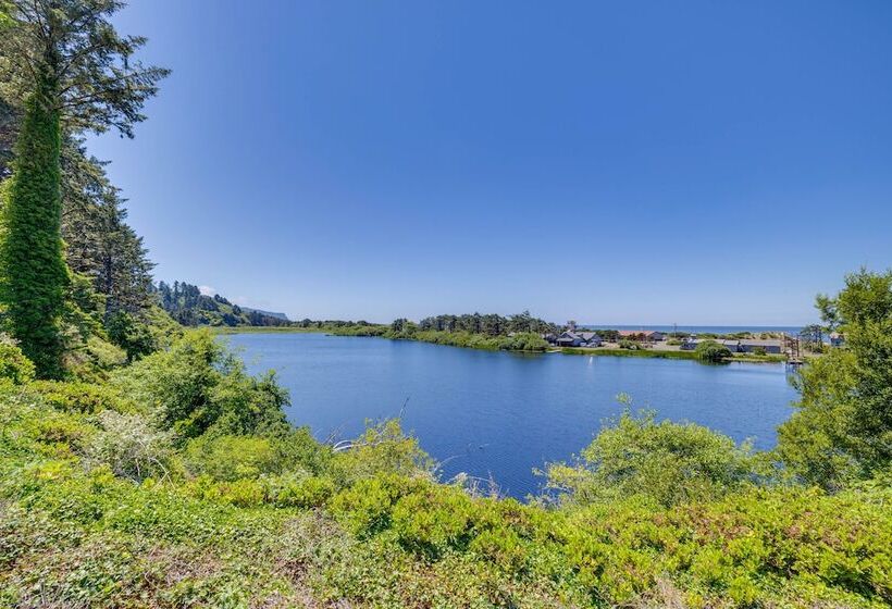 Peaceful Cloverdale Home   Walk To Winema Beach