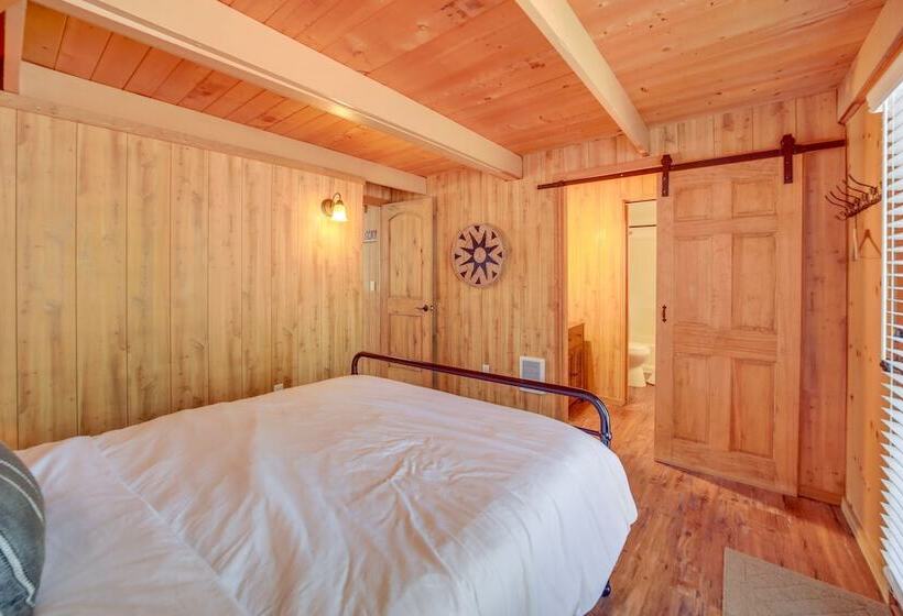 Pet Friendly Arizona Cabin Fire Pit, Near Skiing