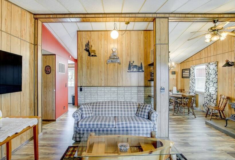 Pet Friendly Arkdale Vacation Rental, 2 Mi To Lake