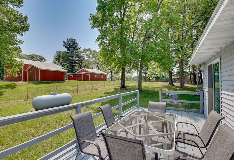 Pet Friendly Arkdale Vacation Rental, 2 Mi To Lake