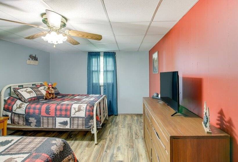 Pet Friendly Arkdale Vacation Rental, 2 Mi To Lake