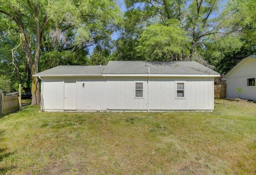 2 Mi To Hagar Beach: Charming Home W/ Fire Pit!