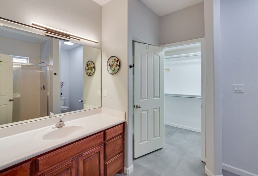 Pet Friendly Bernalillo Vacation Rental!