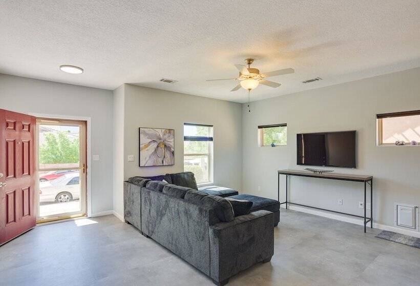 Pet Friendly Bernalillo Vacation Rental!
