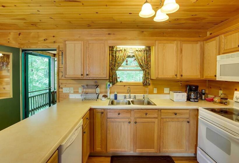 Pet Friendly Byrdstown Cabin W/ Fire Pit & Porch!