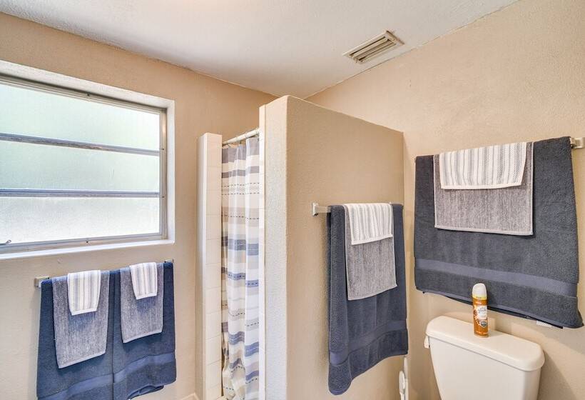 Pet Friendly Fort Mccoy Cabin W/ Fire Pit!