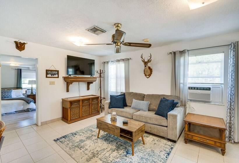 Pet Friendly Fort Mccoy Cabin W/ Fire Pit!