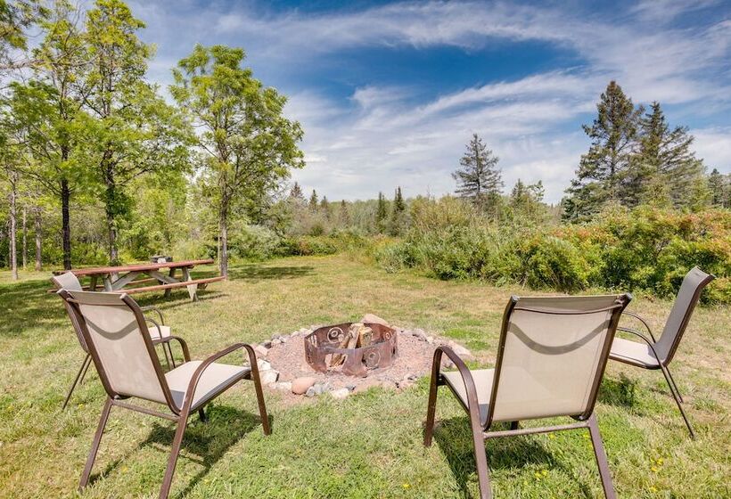 Pet Friendly Iron River Cabin With Fire Pit!