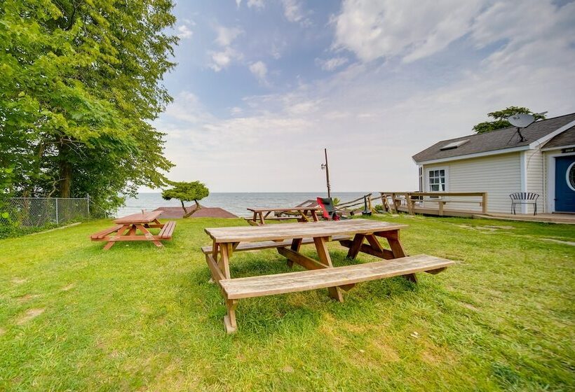 Pet Friendly Lake Erie Cottage   Walk To The Water