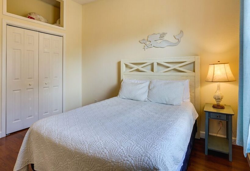 Pet Friendly Panama City Beach Home Near Beaches!