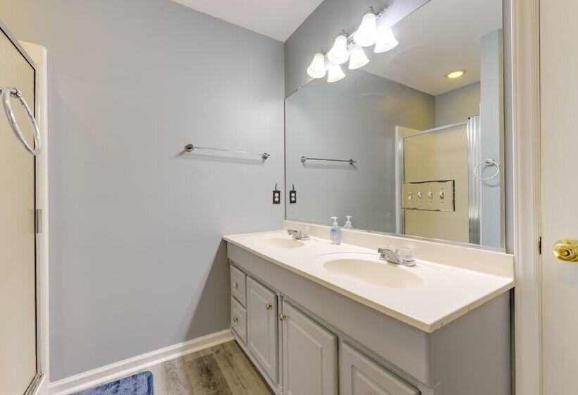 Pet Friendly Pinehurst Home W/ Deck   Near Golf