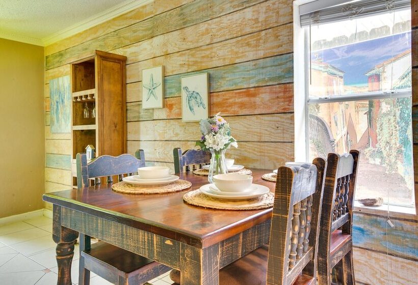 Fire Pit & Grill At Pet Friendly Port Isabel Home!