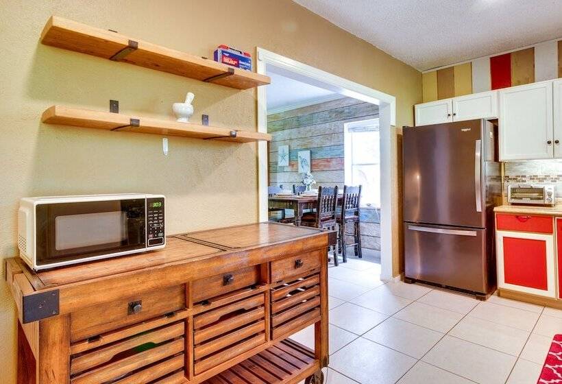 Fire Pit & Grill At Pet Friendly Port Isabel Home!