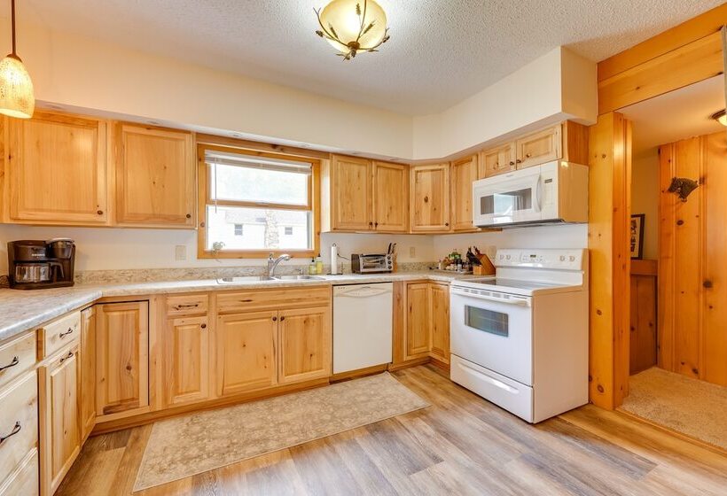 Pet Friendly Queensbury Home W/ Screened Porch