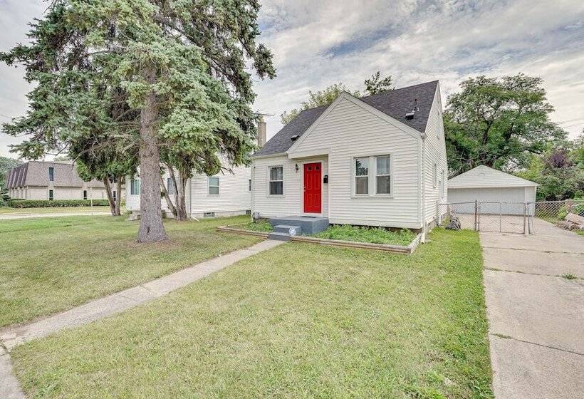 Pet Friendly Southfield House W/ Ping Pong Table!