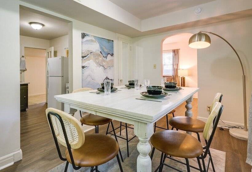 Springfield Home W/ Yard: 3 Mi To Downtown!