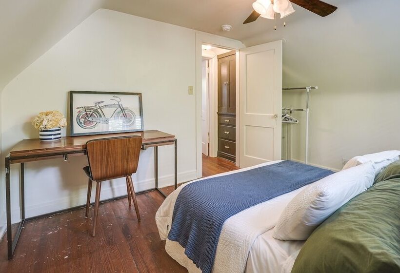 Springfield Home W/ Yard: 3 Mi To Downtown!