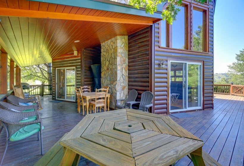 Piney Creek Cabin W/ Deck, Grill & Mountain Views!