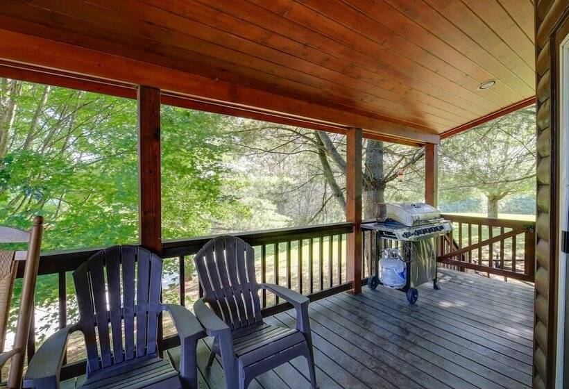 Piney Creek Cabin W/ Deck, Grill & Mountain Views!