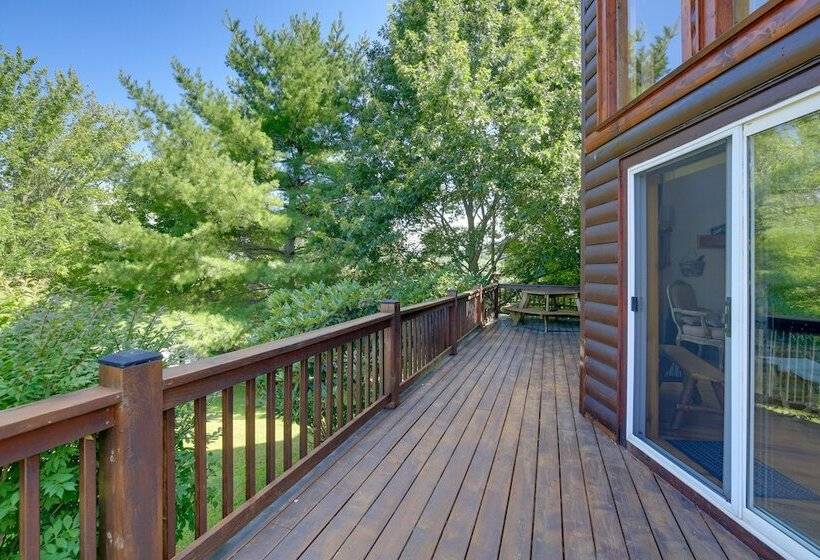 Piney Creek Cabin W/ Deck, Grill & Mountain Views!
