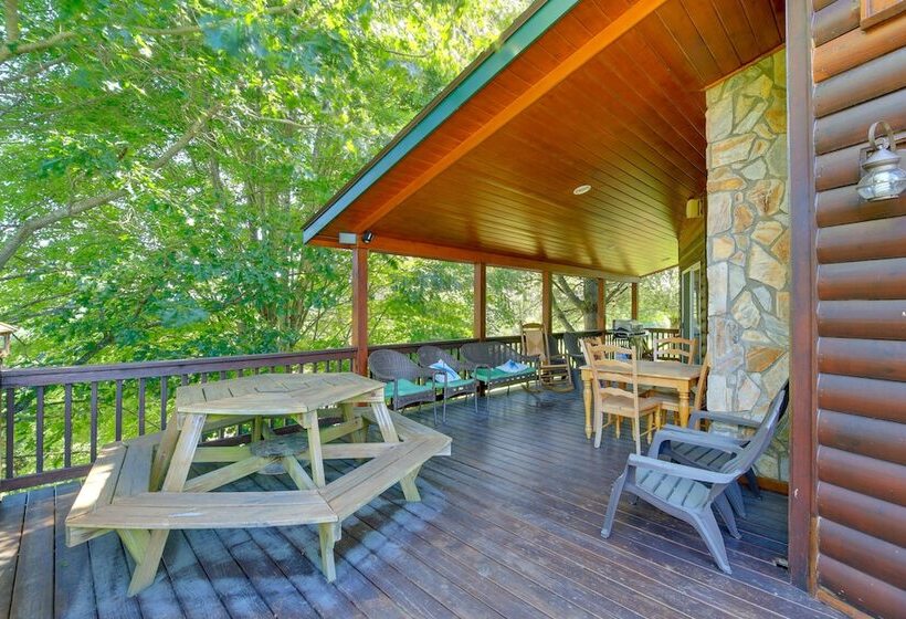 Piney Creek Cabin W/ Deck, Grill & Mountain Views!