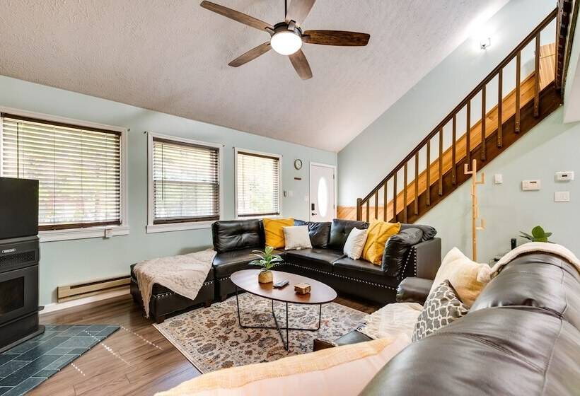 Poconos Vacation Rental W/ Pool & Beach Access!