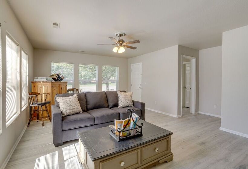 Cozy Parker Retreat W/ Patio & 2 Fireplaces!