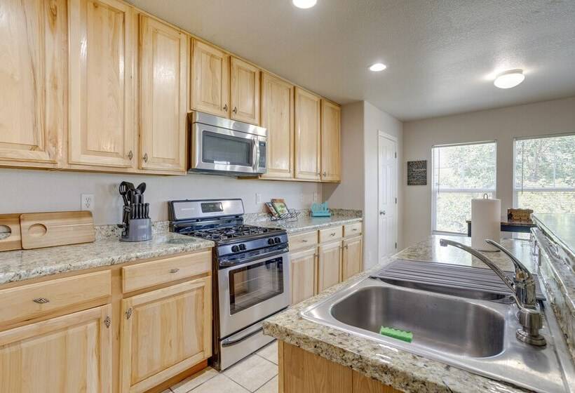 Cozy Parker Retreat W/ Patio & 2 Fireplaces!