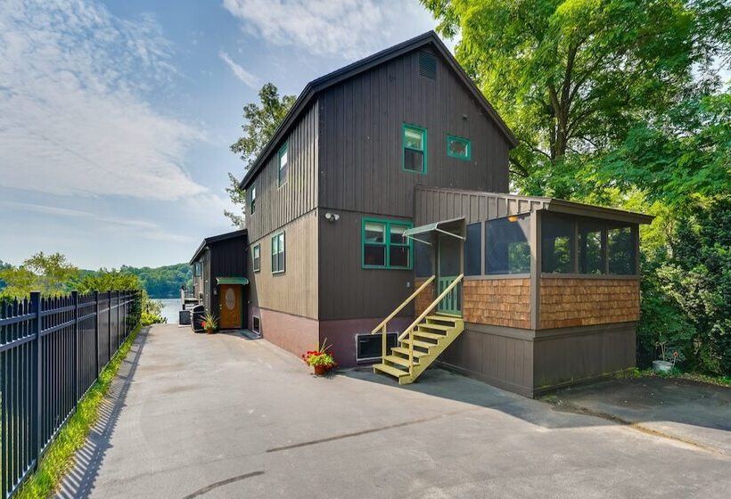 Queensbury Lakefront Home: Screened Porch & Views!