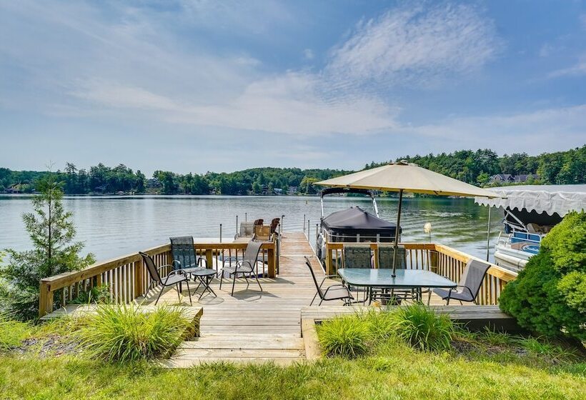 Queensbury Lakefront Home: Screened Porch & Views!
