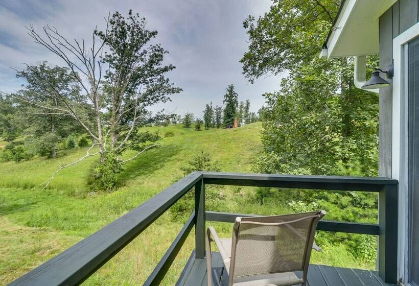 Quiet Charlottesville Hideaway In Baileys Retreat!