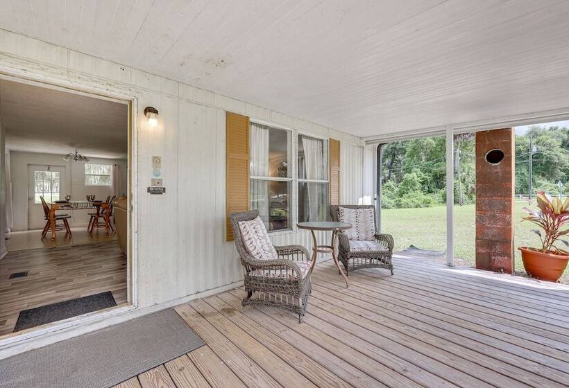 Quiet Crescent City Home W/ Fire Pit, Boat Parking