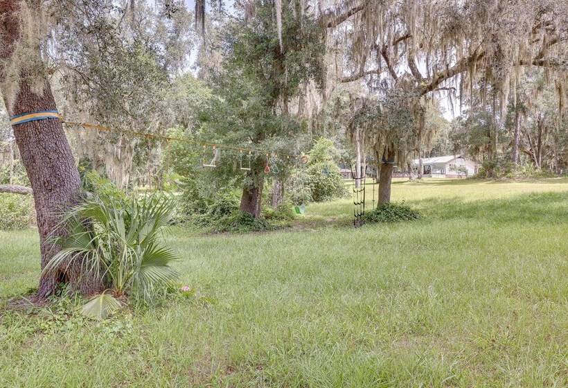 Quiet Crescent City Home W/ Fire Pit, Boat Parking